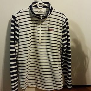 Vineyard Vines quarter zip pullover